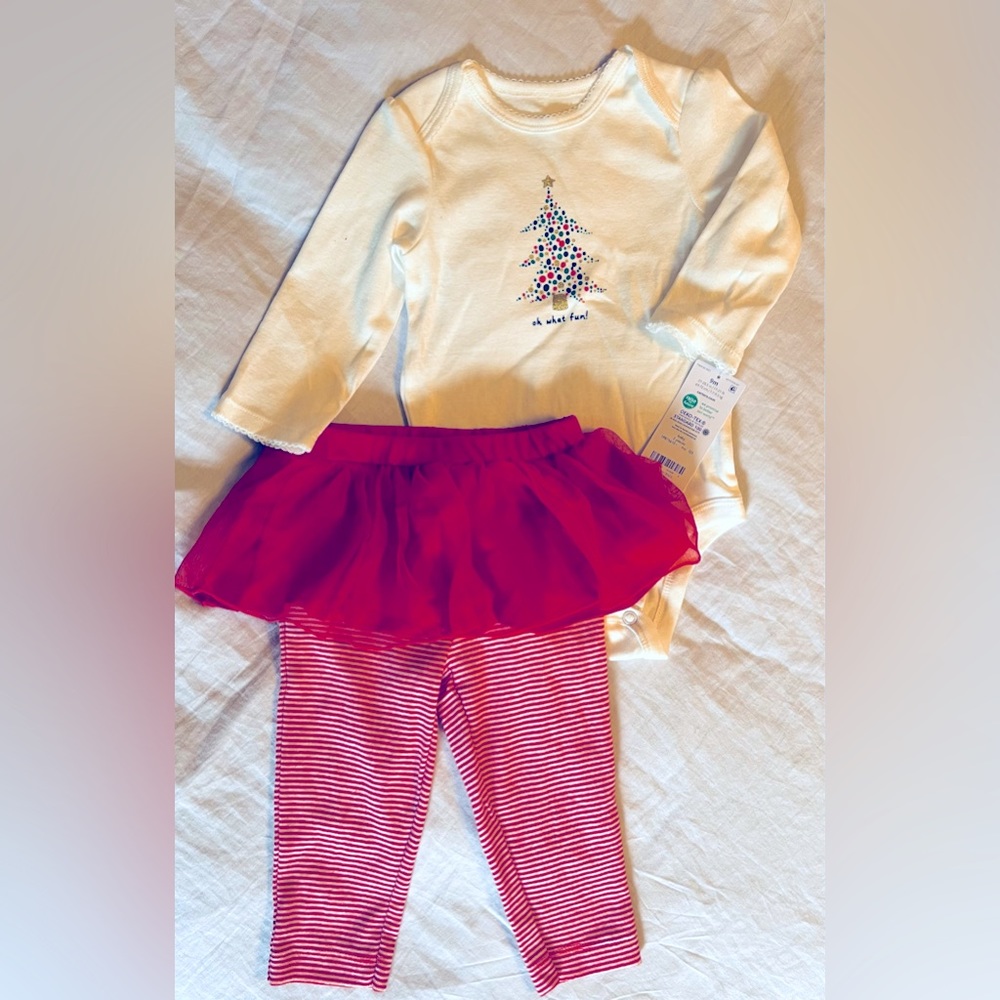 Carter’s Baby 2-Piece Christmas Bodysuit Pant Set (9mos)